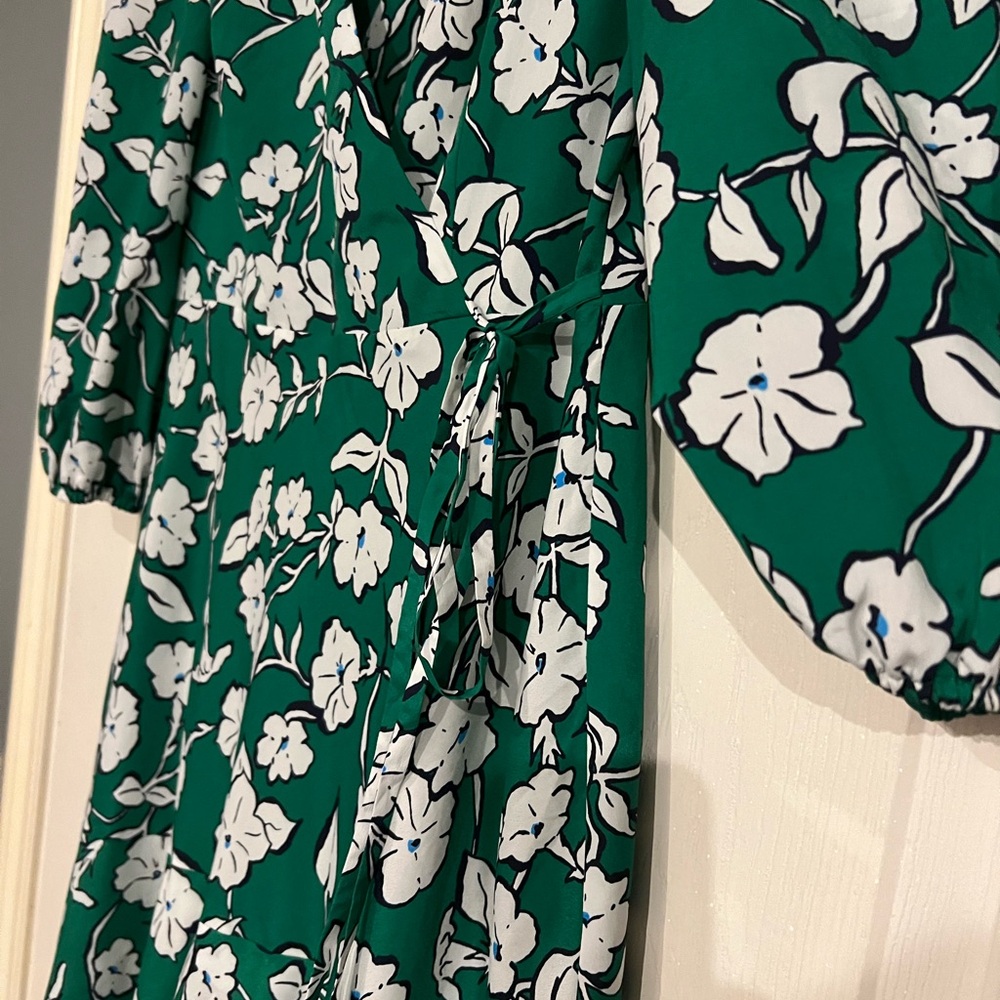 Eliza J Floral Dress - Picture 2 of 5
